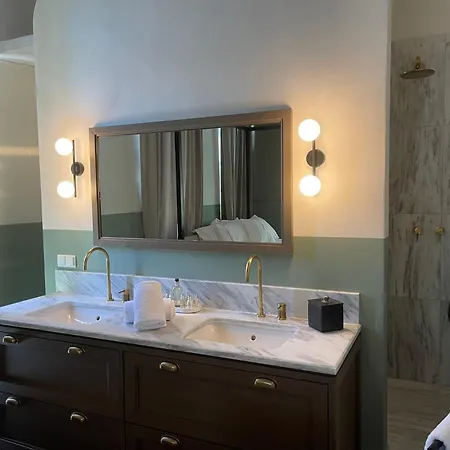Aqkk Athinaidos Premium Quarters With Jaccuzi Athens