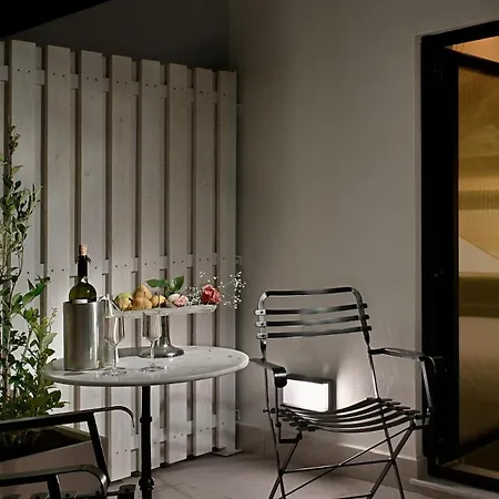 Aqkk Athinaidos Premium Quarters With Jaccuzi Athens Athens